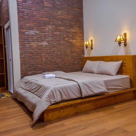 Maher House Borobudur Магеланг Екстериор снимка